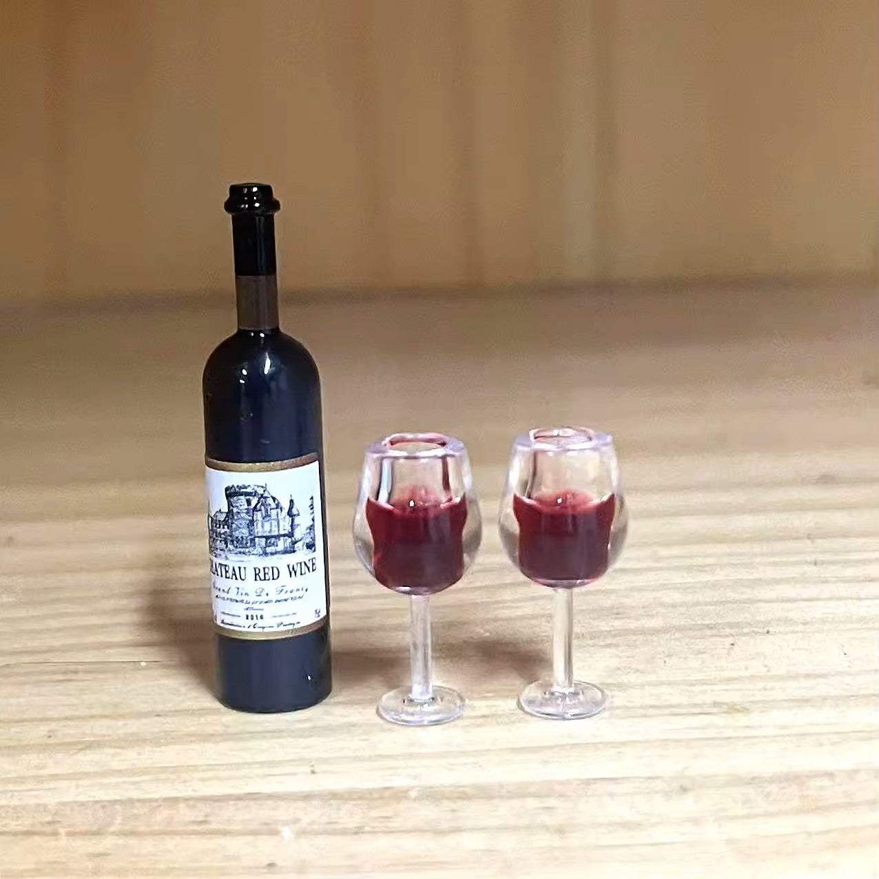 Miniature Dark Red Wine Bottle with 2 Glasses (1:12 scale)